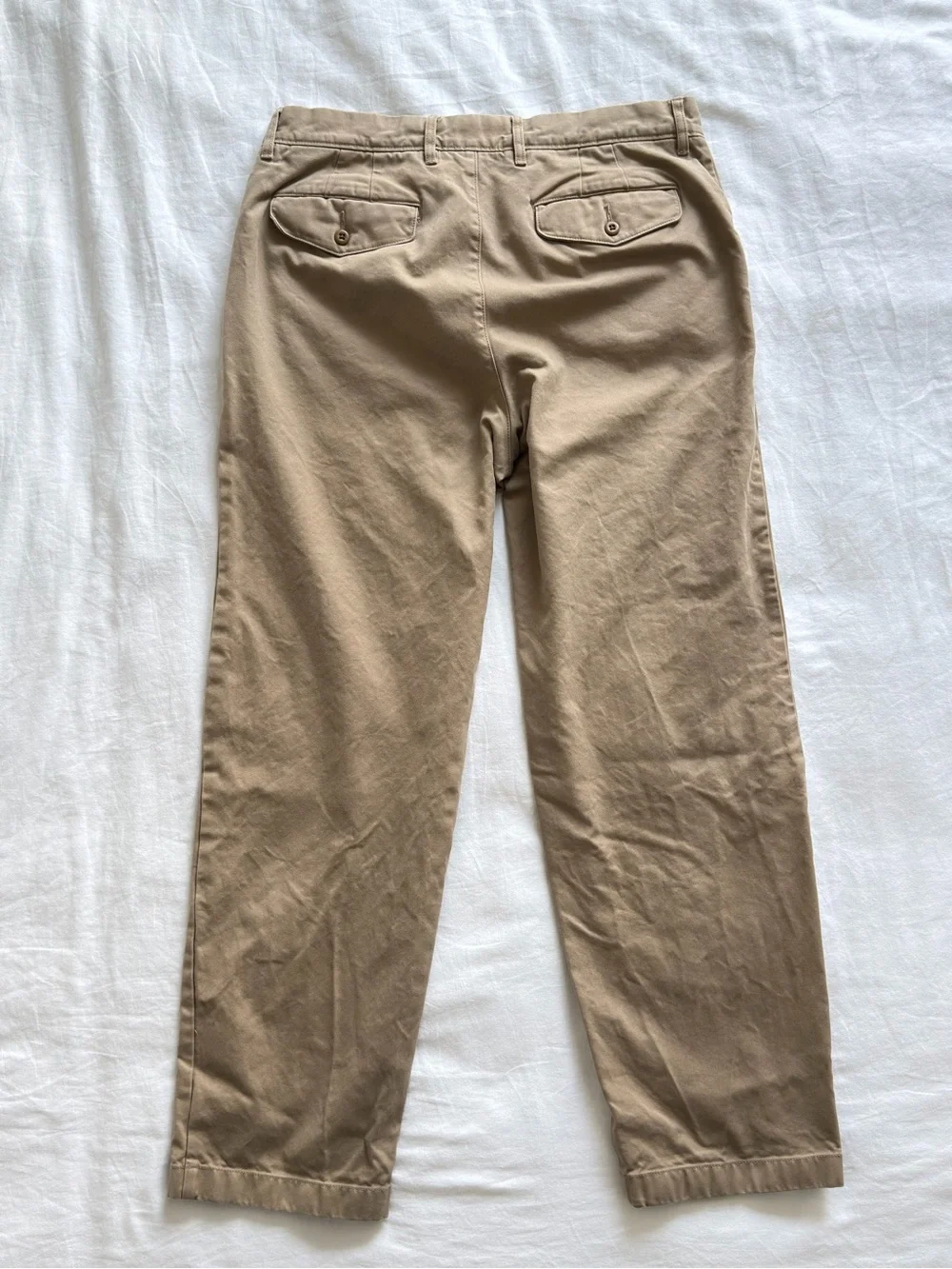 Men's Classic Khaki Straight-Leg Pants